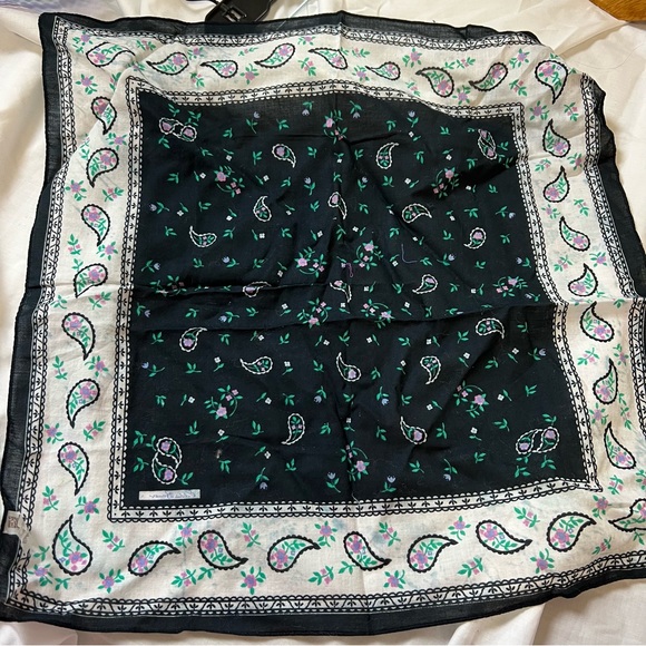 Eddie Bauer cotton. Bandana - Picture 4 of 4